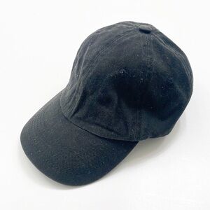 Solid black ball cap / hat